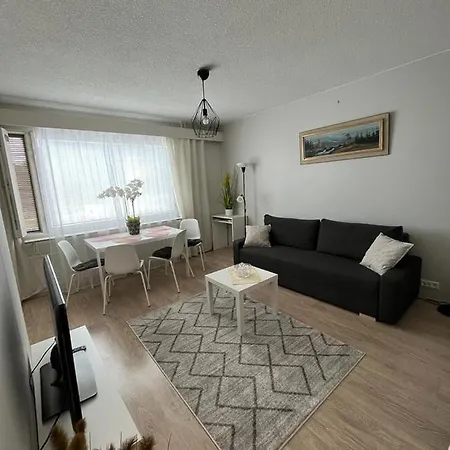 Rovaniemi 32 דירה