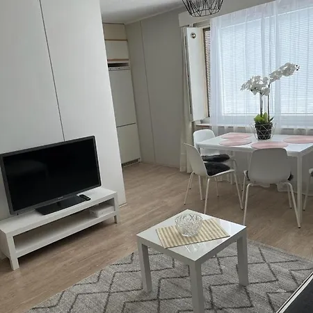 Rovaniemi 32 דירה
